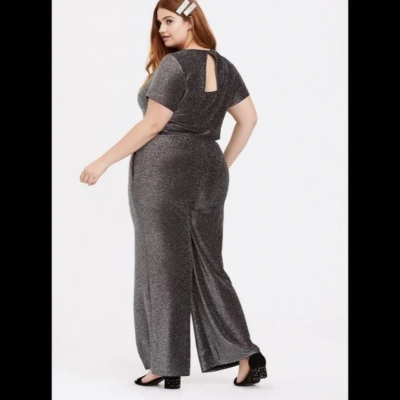 Black & Silver Glitter Crop Top & Wide Leg Pant Set - Picture 16 of 17